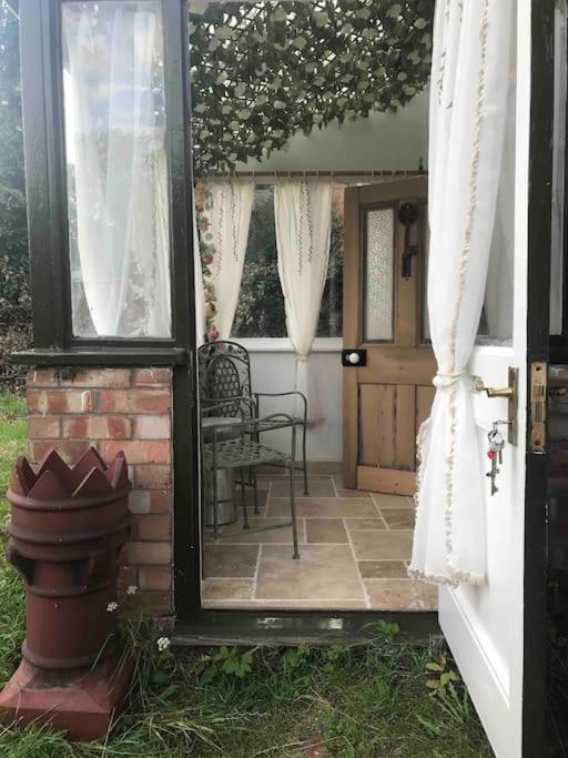 Priory Meadow Cottage Long Bennington Экстерьер фото